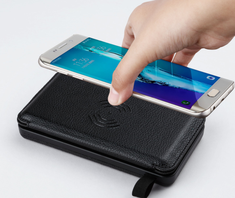 Opvouwbare solar powerbank 10.000 mAh – 2, 3 of 4 zonnepanelen, draadloos laden