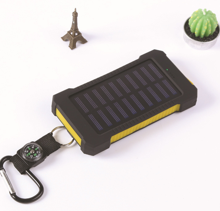 Solar powerbank 10.000 mAh met kompas – waterdicht, met LED-lamp